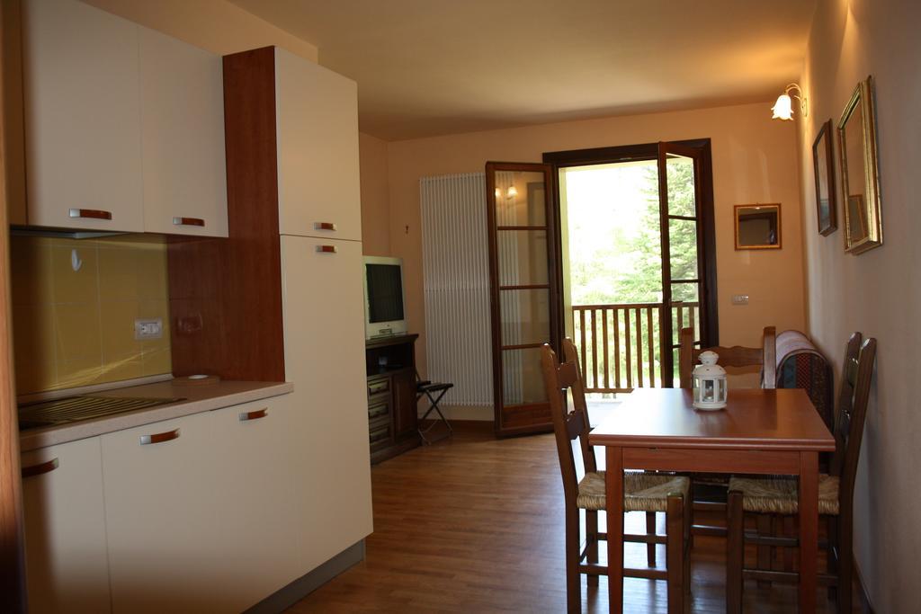 Il Cervo Bianco Aparthotel Abetone Oda fotoğraf